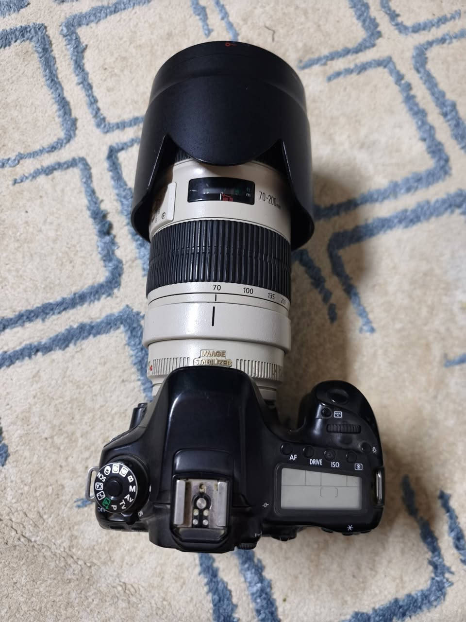 للبيع 
كانون كاميرا xa15 فيديوية 
كانون 80d 
عدسة 70-200 اصدار ثاني دبل ستبلايز 2.8
للتواصل والاستفسار على رقم الواتساب : ***********
