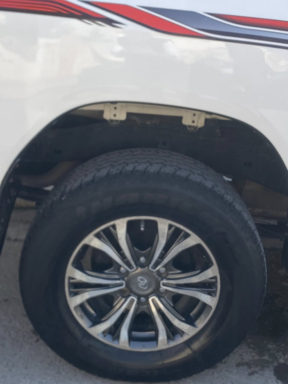 مەرزیە مۆدێل 2016 بۆفرۆشتن پارچەرەشە لەسەر ساخەی بۆدی بیلادە گیرومەکینەی بەشەرت خازی ئیتاڵی بۆبەستراوە سەنەوی تازە خڵاس بوە چوارتایەوولی نویە سحودی ناوفۆرمیکەیە بۆزانیاری زیاتر پەیوەندی بکە بە***********
