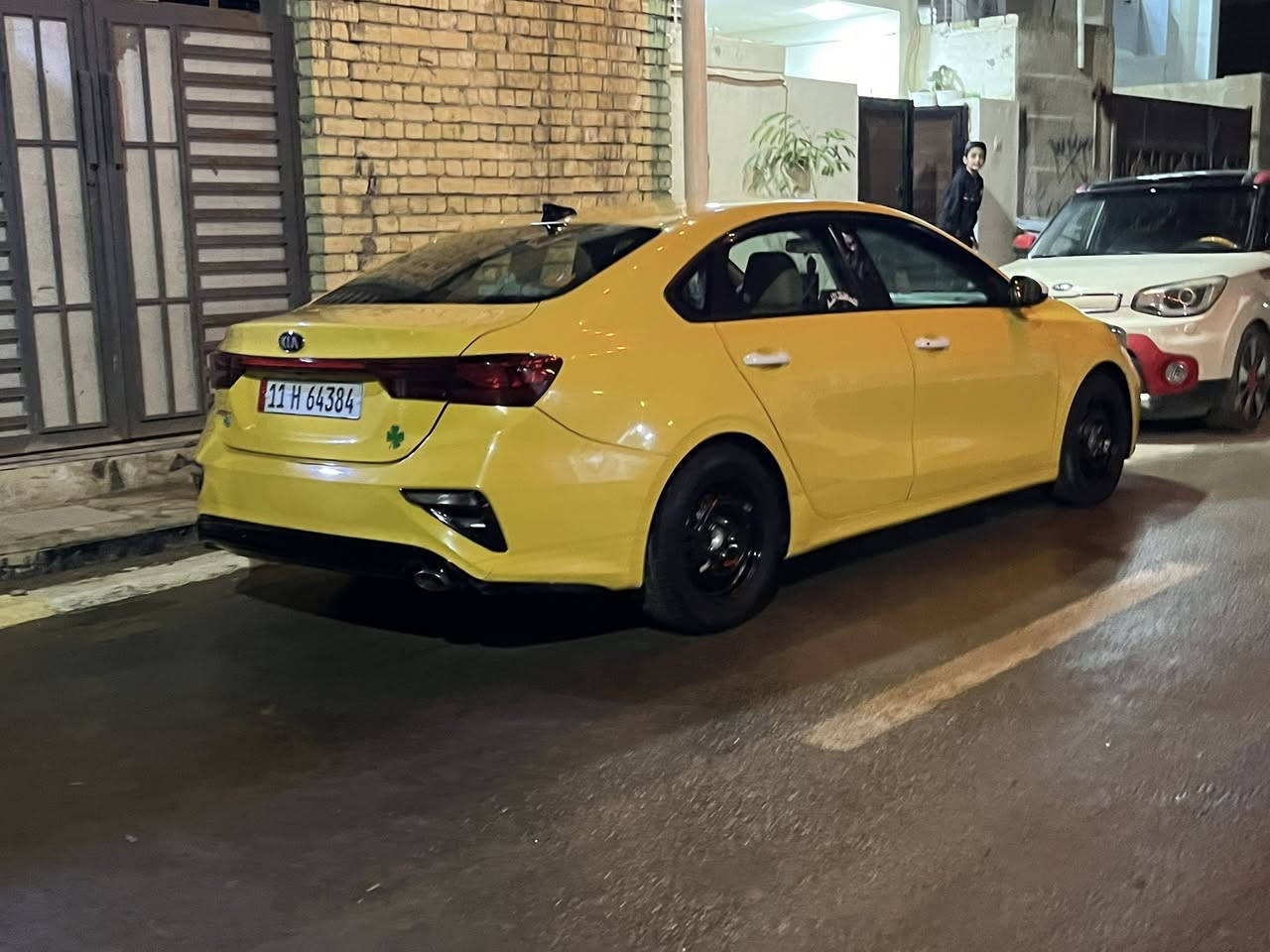 سلام عليكم فورتي 2019 وارد أمريكي سيارة نضيفة مواصفات سستم سماعات رادار لايت زنون كير ATمبدل محرك 2000 سيارة بيها منضومة غاز حادث باب وجامله جهة سايق للاتصال *********** غير متوفر على فيس بوك  عنوان بغداد الزعفرانية
