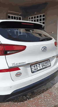 السلام عليكم  اخوان توسان/  2020  /  كفاله عامه   ماشيه  /60/الف فقط  السعر ٢٢٥ بيها مجال شي بسيط  

رقم الهاتف    ***********
