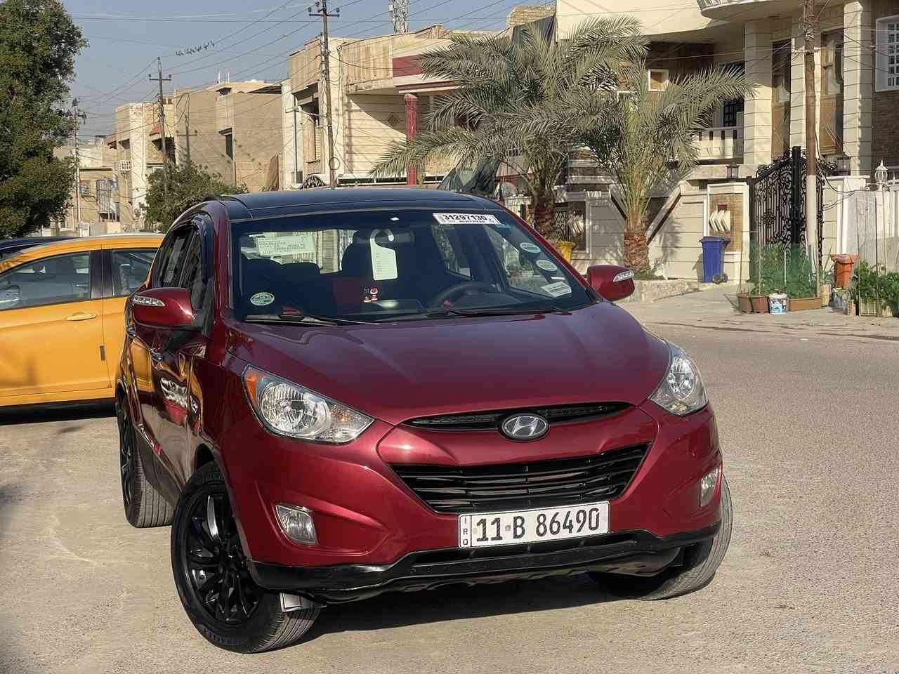 توسان 2010صبغ احزام لجماليه اثر جراد وحادث باب وجاملغ خلفي  السياره نضيفه كلش وما بيه اي نقص كامله مكمله يعني صدر تخم  تاير  السياره فول مواصفات بنرامه كشن كهرباء  ويلكب كروم تحكمات استيرن شاشه   زنون وبعد بيه مواصفات اشاير بل مري السعر 105 وبيه مجال مكاني شهداء السيديه الستفسار ***********  لغد صاصي  كفاله   يعني البجم كبس  محرك دوش 2000
