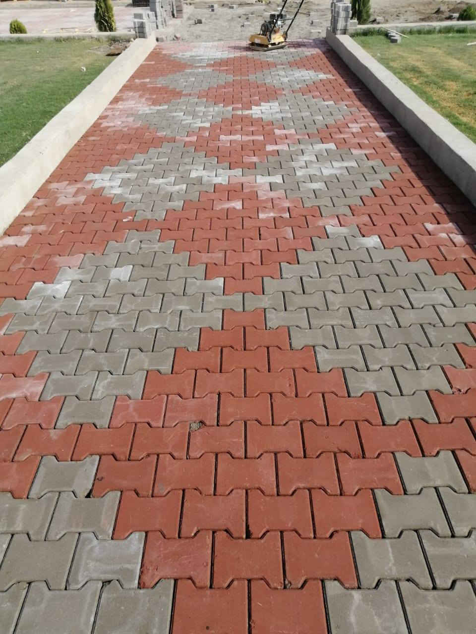 سلام عليكم يوجد كادر متكامل وسريع لل بيهارتون ولكربستون وساقية وبسعار مناسبة يتوفر يضآ كرستة وعمل وعمل فقط حدائق ورصفة ودوائر  من يرغب بل عمل  عليك بل تصال فقط ***********ابو ابو مرتضى ***********ابو ابو جلال
