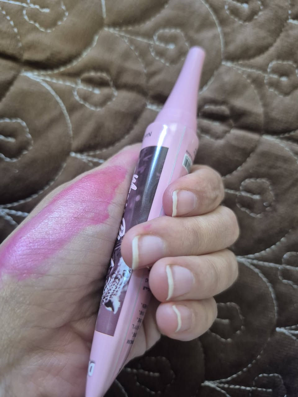 مو تنت ضيمم وعليه عرض كلش حلو
مورد خدود وشفه يجنننننن تخلين قطره وحده تنطيج لون يجنننن 
بحيث بنات وره الفطور من تفطرن وتحسين وجهكم شاحب خلو قطره على الخد وقطره على الشفه وشوفو اللون طبيعي يجننننن 
سعر القطعه ب٣ واذا قطعتين ب٥


**إذا كنت صاحب هذا الإعلان وتريد حذفه لأي سبب، رجاءا أرسل رسالة إلى الدعم الفني**