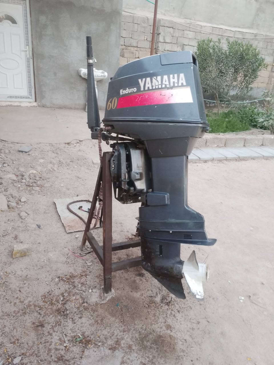 سلام عليكم اخوان مكينه 60 ياماهاا خليجي للبيع محرك مفتوح الكير ما مفتوح المكينه جاهذا جرا وسلف وجك يدوي وفول  وصوندا بس بيهااا صوت السعر 1450 مليون 450 المكان البصره ابو الخصيب ليريدها يجي خاص ***********
