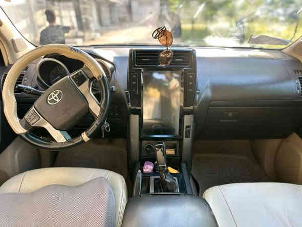 تۆیۆتا پڕادۆ 2010 ڕەنگی سپی 
پێش پشتی کراوە بە2016
300 هه زاررويشتوه
شاشه ئايپاته
چوار پستن سى ريزكوشين 
سلاجه ئاوينه شه فت
بى بوياغه بى مسروفه
چوار تایەی نوێی لەژێرە 

سـعـر : لە کۆمێنت داوابکە ڕاستەوخۆ بۆت دێت 📥 

گێر و مەکیەنەی بەشەرت 
قه پاغ مكينه ى كراوه ته وه
هیچ کێشەیەکی تێدا نییە 

ژمارەی خاوەنەکەی 
***********
