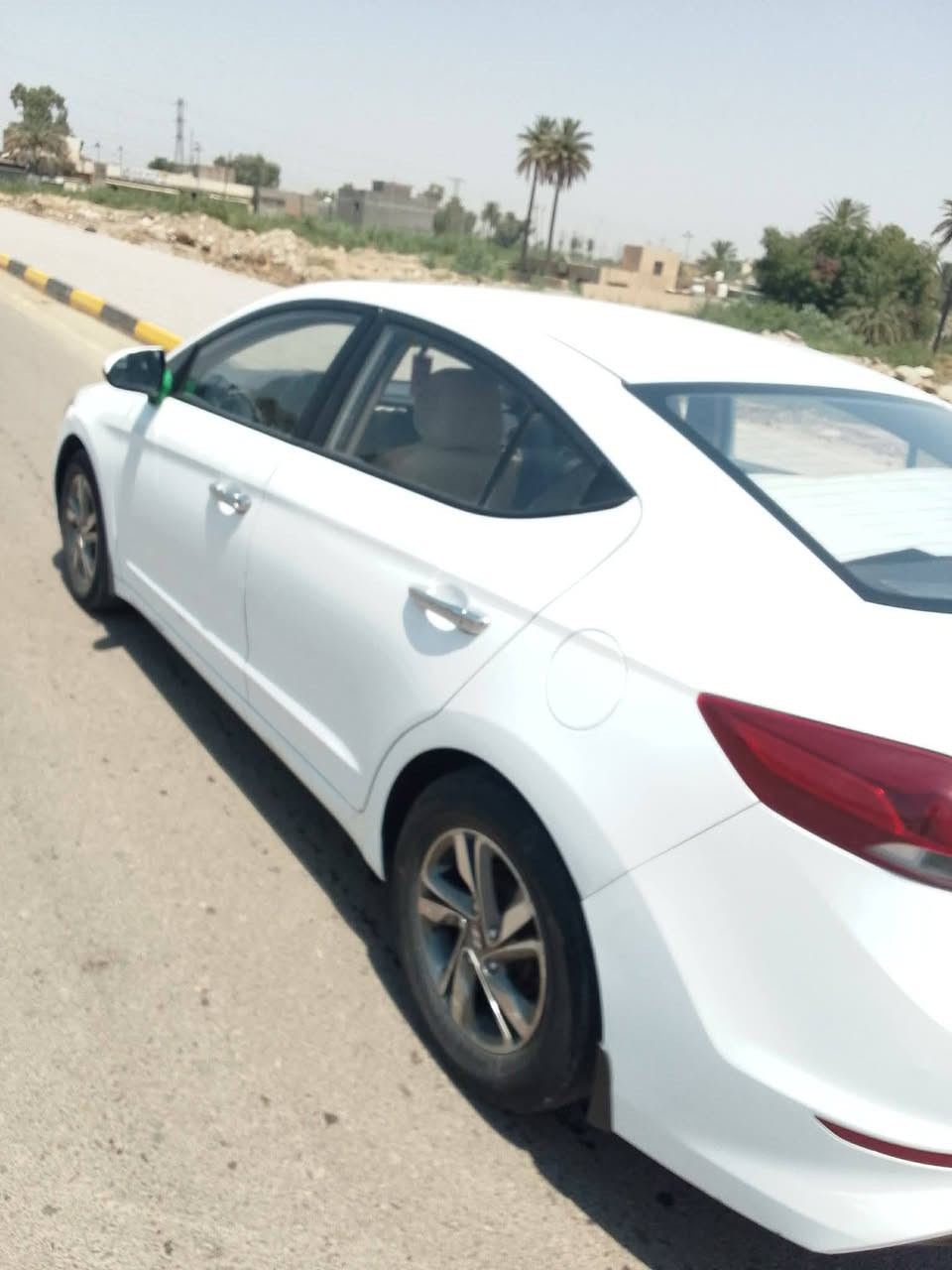 السلام عليكم النترا لبيع موديل 17 خليجي رقم بغداد محرك 1600.  الانتصال ***********
