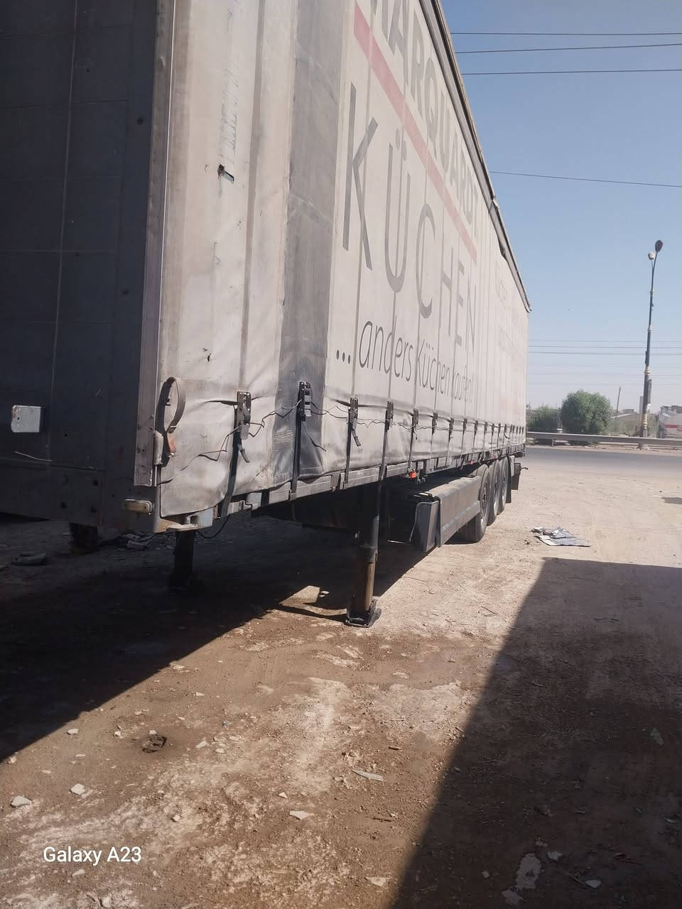 السلام عليكم للبيع عربانه جادر موديل٢٠١٤ ارتفاع جناب ٨٠ ارتفاع الجادر٢٨٥ دناكيربيبي العنوان بغداد منفيس مكفوله /***********
