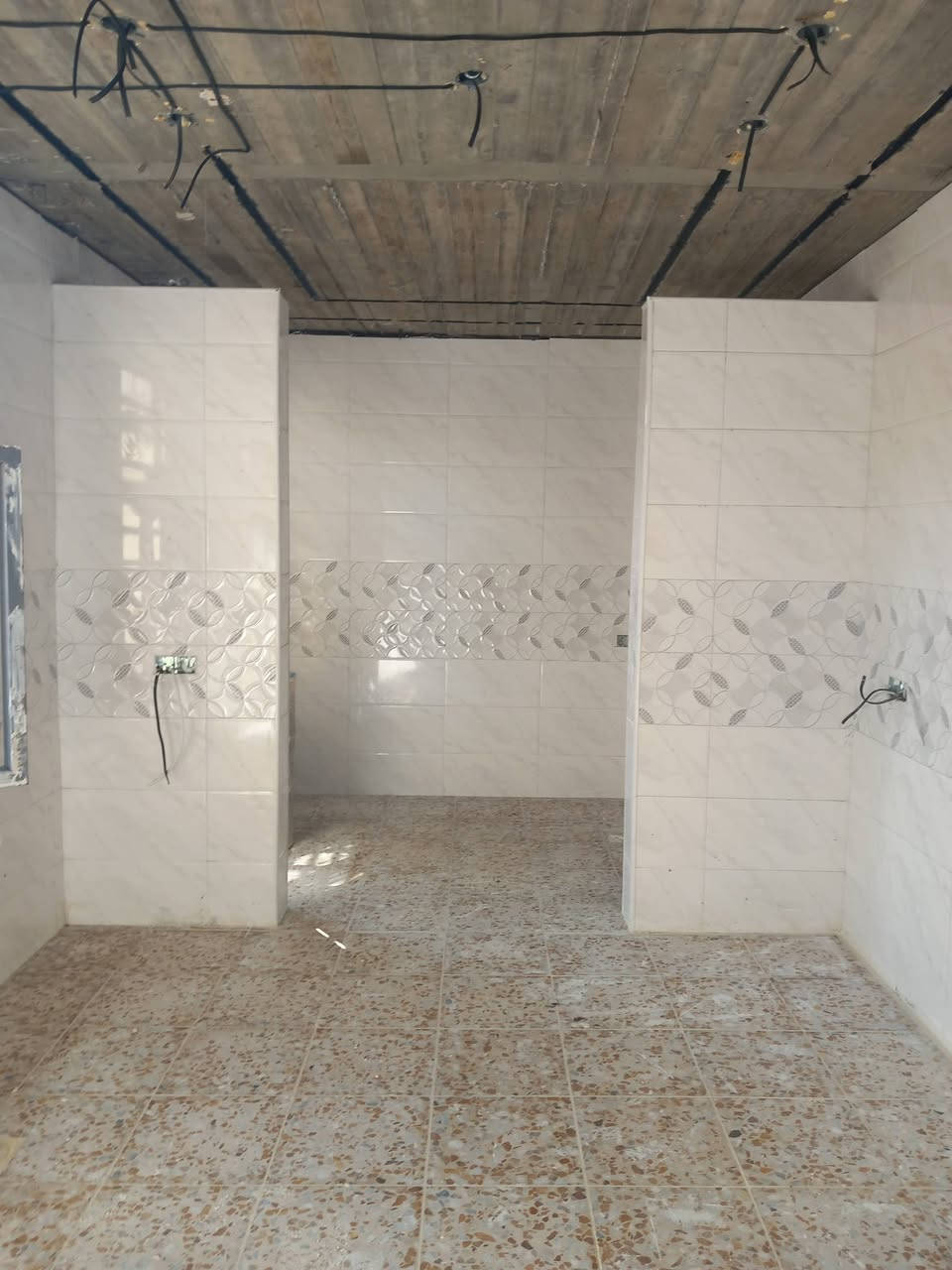 خلفه سيراميك جدراي رضيه بايات درج ***********
