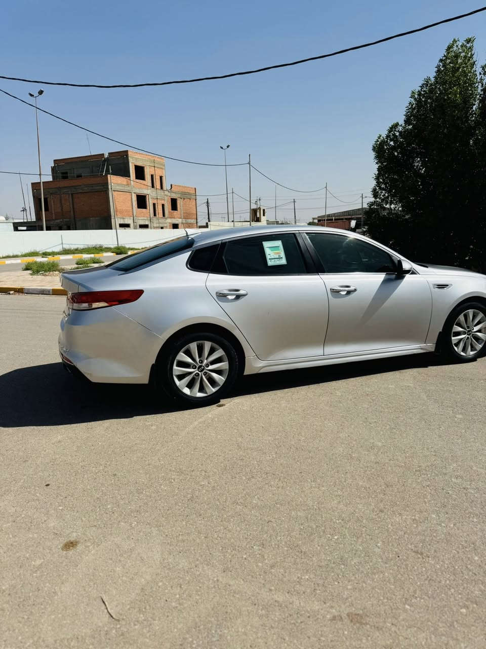 كيا اوبتما ٢٠١٦
السلام عليكم 
كيا اوبتما ٢٠١٦
رقم بغداد تحويل مباشر 
سياره فول عدا الفتحه مواصفات EX
بصمه 
داخل جلد 
كشنات تحكم كهرباء وتدفئة 
مري شفط اشاير مري 
بقيه مواصفات معروفه 
سياره بامريكا بيه جاملغ خلفي جه سايق صبغ
وباب الصدر الأيمن كلير 
بالعراق صار بيه قطعتين جاملغ وبنيد 
أبيع اربع قطع سونار مرفق بالصور 
محرك ٢٤٠٠ مفتوح معلى كازكيت 

سعرها 114$ بيه مجال 
بيع او مراوس حسب القناعه

***********
