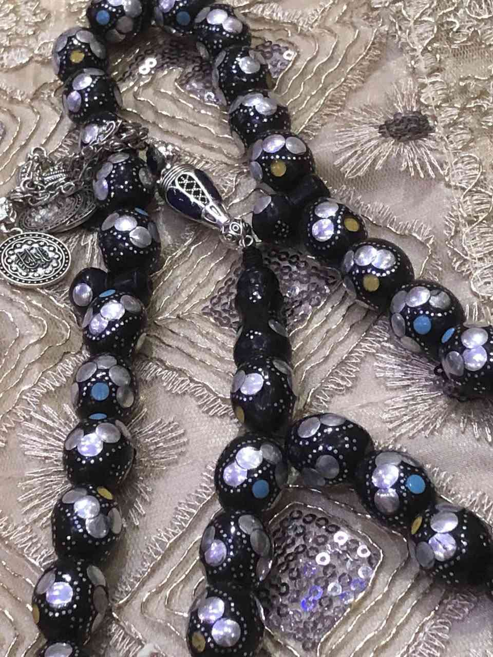 نارجين مصري دك فضي انتيمون ٣٣حبة قطعة خشنة جميلة جدا وزن ١٣٥غرام كركوشة جميلة محمل شيوخ سعر ٨٥الف مع توصيل 🚚


**إذا كنت صاحب هذا الإعلان وتريد حذفه لأي سبب، رجاءا أرسل رسالة إلى الدعم الفني**