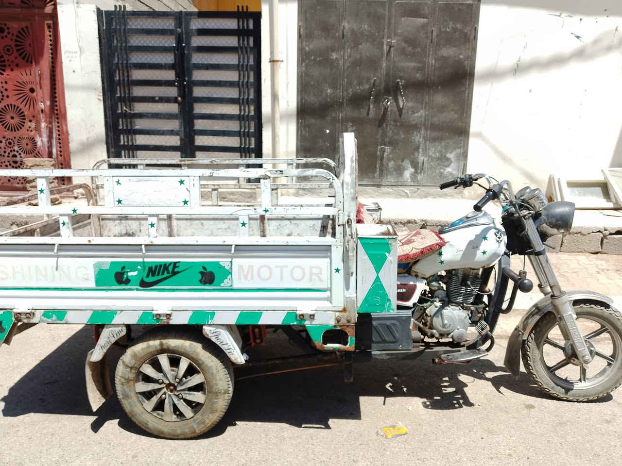 السلام عليكم 
ستوته موديل 16للبيع 
السعر مليون وربع المكان بعقوبه التحرير


**إذا كنت صاحب هذا الإعلان وتريد حذفه لأي سبب، رجاءا أرسل رسالة إلى الدعم الفني**