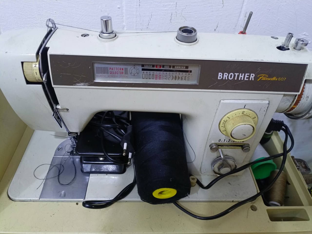 السلام عليكم للبيع البو فيه تزكام ب٥٠الملحق متر ونص تزكام ب٥٠المكينه برذر مؤسسه باب أول ١٥٠ الشراي راسلني سماوه


**إذا كنت صاحب هذا الإعلان وتريد حذفه لأي سبب، رجاءا أرسل رسالة إلى الدعم الفني**