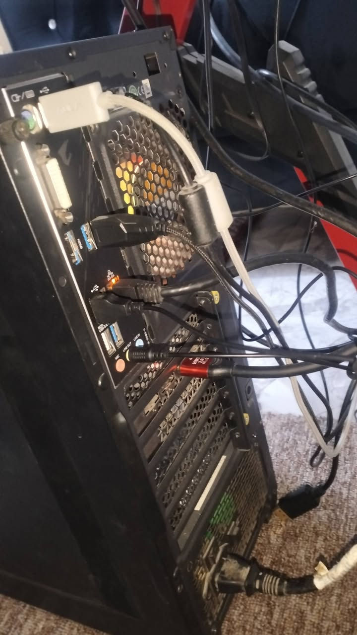 كيس للبيع مواصفته كدامكم كلشي كدامكم 
للاستفسار عن السعر الاتصال على الرقم***********
