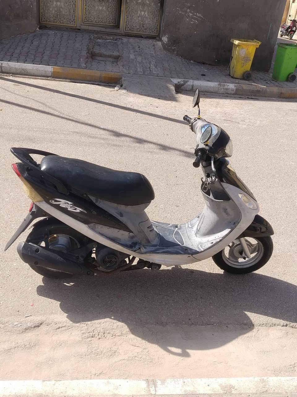 دراجة منغولي للبيع مفتوحه مره وحده الله شاهد دراجه كلشي شغال بيها وجاهزه مكينه ناعمه تجي تفحص واقنع المكان رميثه ترهم مراوس ب450


**إذا كنت صاحب هذا الإعلان وتريد حذفه لأي سبب، رجاءا أرسل رسالة إلى الدعم الفني**