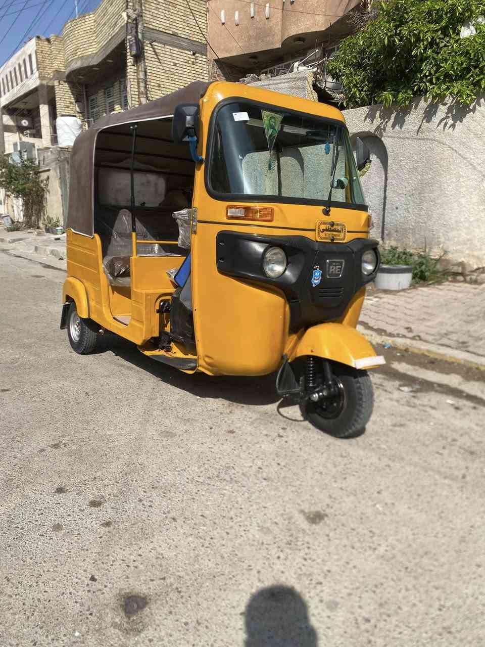 سلام عليكم تكتك للبيع بيها صفحه مضروبه جوه شوته مو كلها نصها  تعمير جديد تخم تاير  كله جديد بس مكينه لاطشه رقم وسنويه إنكليزي تحويل ثاني يوم مكاني بغداد الحسينية مال راشديه سعر 5800رقمي ***********
