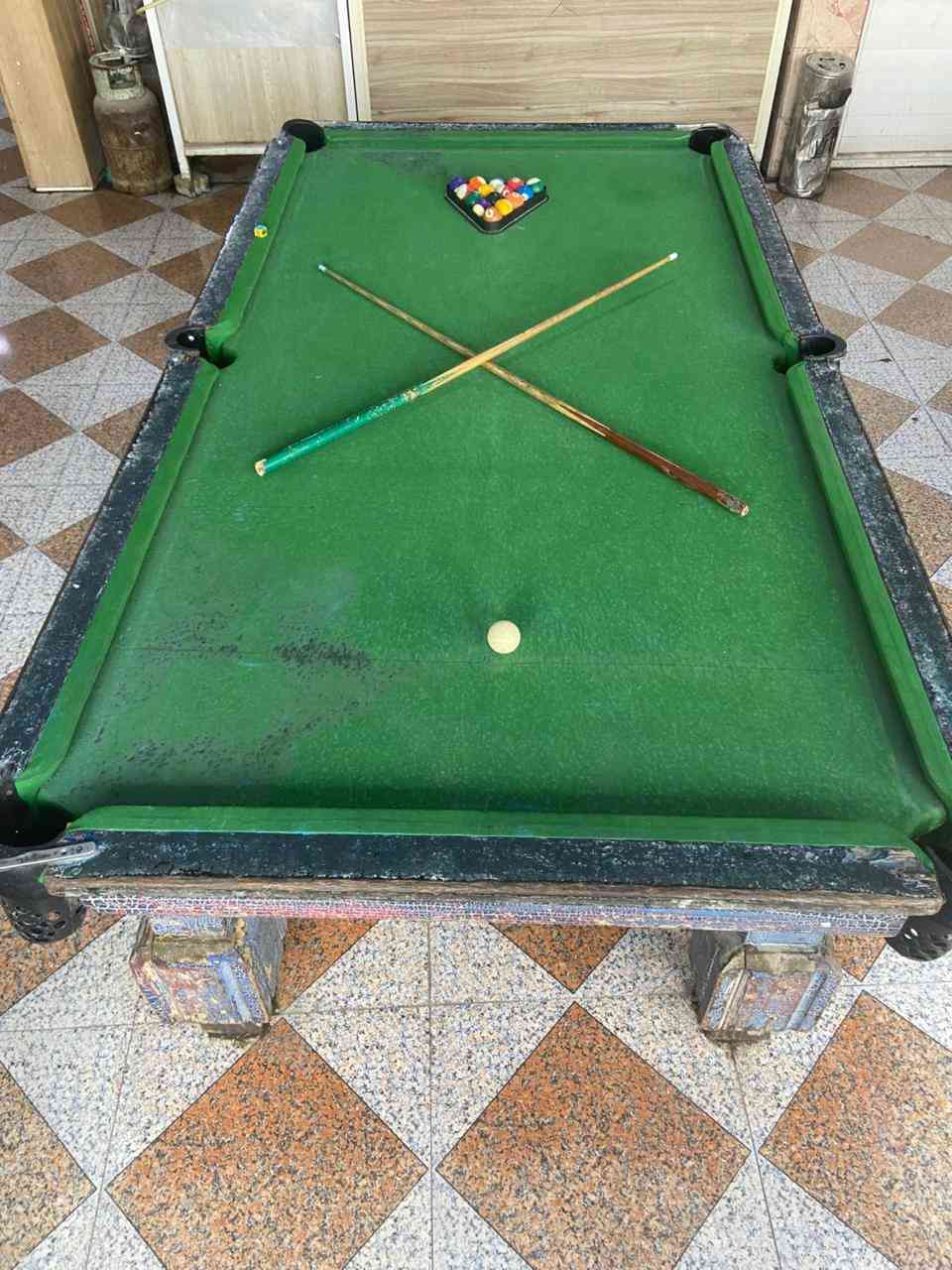 السلام عليكم كوفي للبيع دورة شارع ستين قرب كليه الهادي كوفي تفتح با ٨ صبح خير من الله كمله من كلشي 
***********
