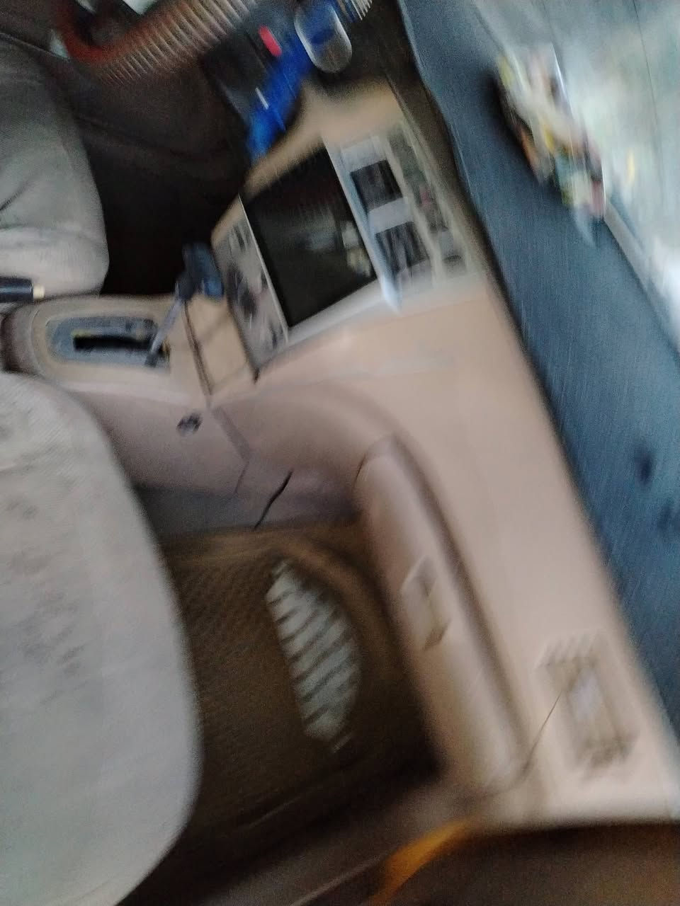 سلام عليكم شيري للبيع2011 محرك كير كولف سعر 36 وبيهه مجال مكان بغداد رقم ***********
