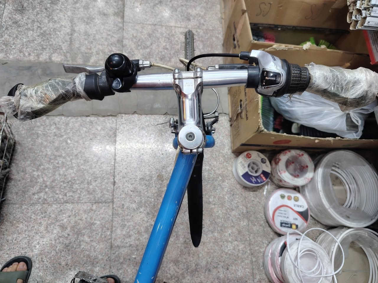 السلام عليكم.
بايسكل c700 حجم ٢٦.
شركه WEEKEND BIKES
هيكل الالمنيوم مقاوم للصدأ
غيرات خارجيه ٧ سرع
مناسب للمشاوير وخفيف ومريح
السعر 130. مكاني بغداد
للاستفسار /***********.
