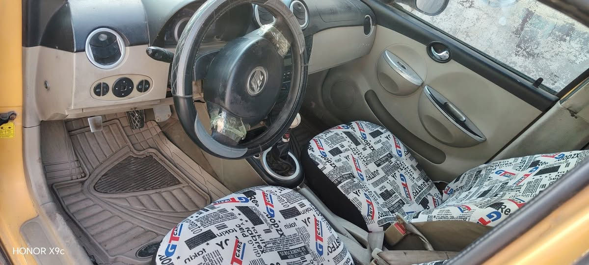 إيفان للبيع رقم نينوى ألماني شرط التحويل خصوصي بس لونها أصفر 
السعر 25  ورقة وبيها مجال 
مصبوغة عام موديل 2012
كابون بانزين بيها 
كير مكينه انضاف 
تخم ويل كب
وبيها طخه بجاملغ الخلفي
مثل ما واضح بالصورة 
***********
***********
