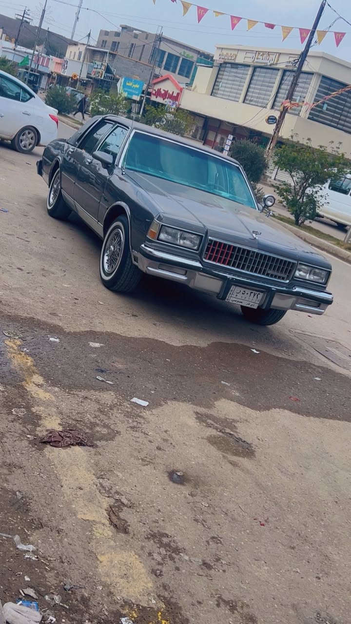 سلام عليكم 🫡 
كابرس للبيع 
موديل 1987
8 سلندر مكينه خير من الله كير جديد
معمره جديد خير من الله كهربائيات كولها شغاله
السعر 53 وبيها مجال 
واسط الصويره
اتصال 📞 ***********
