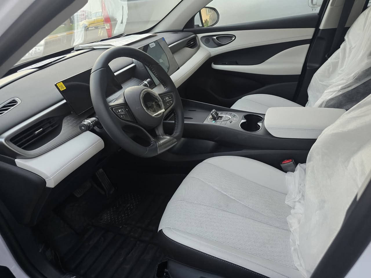 بي واي دي سيل فايف زيرو صفر كيلو متر
رقم بغداد مثبت لوحة وسنوية البارحة  باسمي
داخل ابيض ملحقاته كاملة بدون أي نقص 

 ســعــر ١٨٩٠٠

كارت وبصمة دخول 
العنوان بغداد مجمع بسماية

***********
