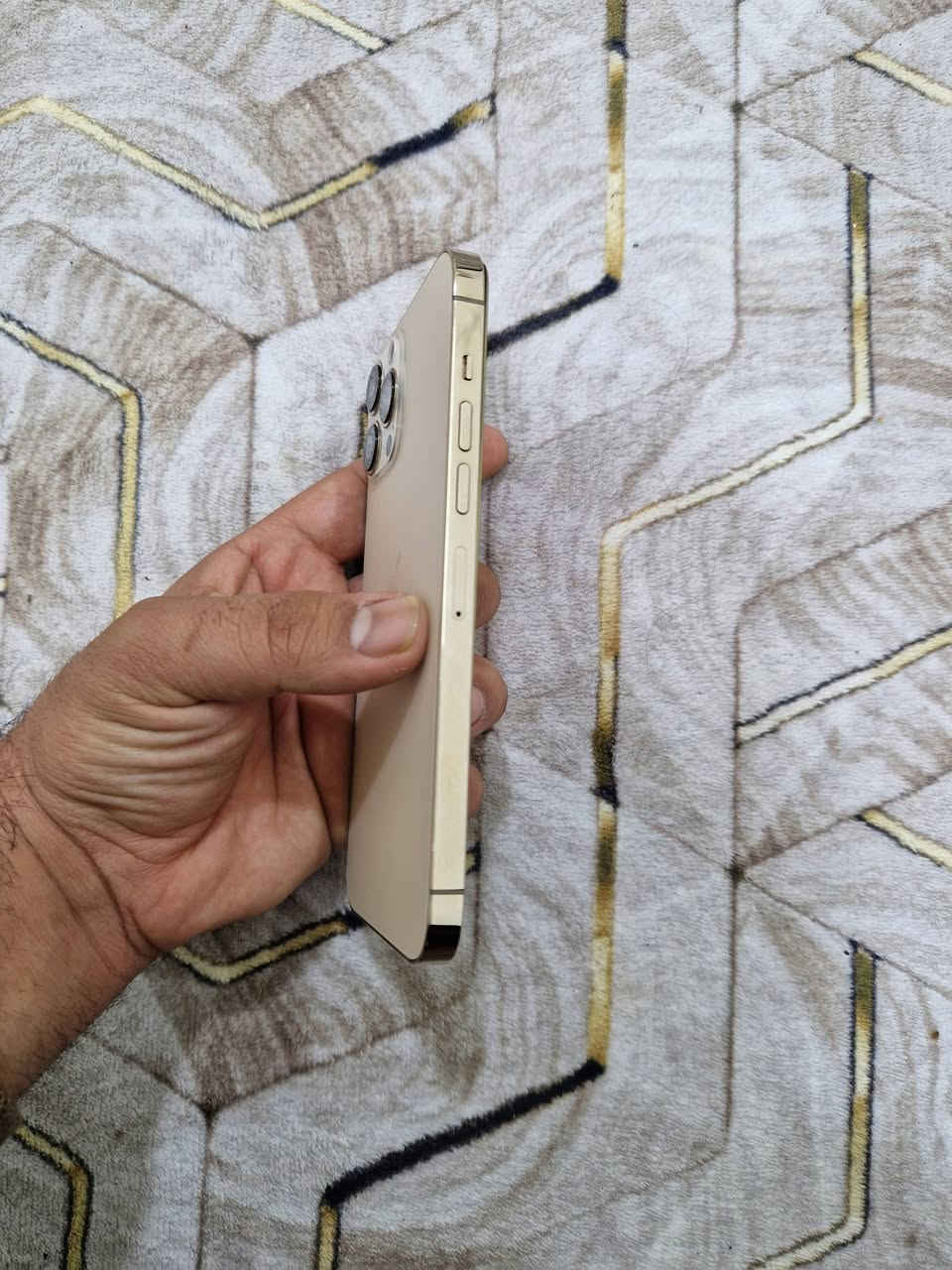 للبيع ايفون ١٣ برو ماكس ذاكرة ٢٥٦ بطارية ٩٨ جهاز مفتوح مبدل شاشة بلادي وكامره بلادي وبطارية اصليه فيس ايدي كامل شغال سعره ٣٨٥ الف قفل بدون معاملة


**إذا كنت صاحب هذا الإعلان وتريد حذفه لأي سبب، رجاءا أرسل رسالة إلى الدعم الفني**