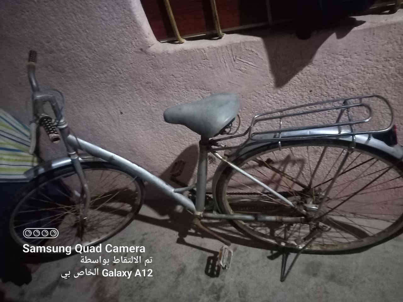 بيسكلات ثنين اللبيع سعرهن 100وبيهن مجال الهاتف ***********العنوان شط العرب الجزيره
