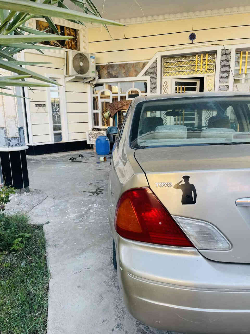 أفلون مديل 2000  رقم كركوك  وارد خليجي محرك 6 .3000كير محرك خير من الله  صرف بانزين صرف الصرف السني تنساها صدر تايرات كشانه كهرباء تبريد ثلج صبغ حزام  ضربه ب جاملغ الخلفي مكاني صلاح الدين الضلوعيه  سعر 75 
رقم ***********
