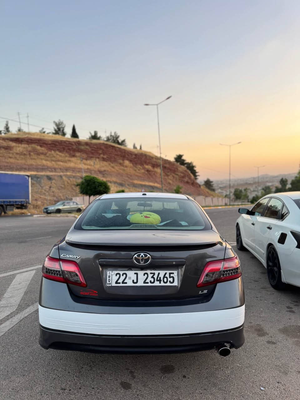 کامیری مۆدێل ٢٠١١ 
رەنگی نەوتی 
مواسەفات. کوشن کارەبای سوکان ڤۆلیۆم تەعدیل سورعە 
٤ جام ئۆتۆ 

٣ پارچەی پێشی هەیە بێ ناوگرن 
سەیارەکە زۆر جوان و پاک ماوەتەوە 
  
چوار تایەی لۆکی بۆبەستراوە 

*********** كويسينجاك, أربيل
