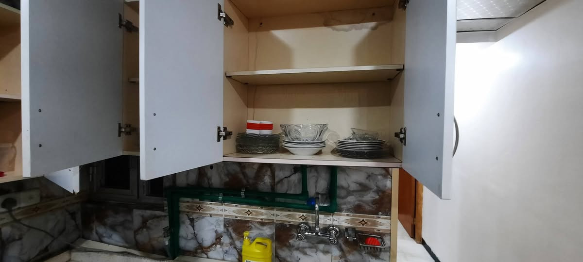 سلام عليكم من رخصة الادمن المسؤول المحترم شقه مؤثثة للايجار غرفة وصالة وخدمات تصلح موضفين اوطلاب اوعوائل طابق ٢ مصعد ٢٤ساعه البنايه مراقبة بالكاميرات من قبل مكتب داخل البنايه ملاحظة مدة الايجارلاتقل عن مدةسته أشهر بعقدرسمي كراده داخل مقابل بنزين خانه ابوقلام شارع جبس الكراده بنايه حمورابي سعراتصل ***********
