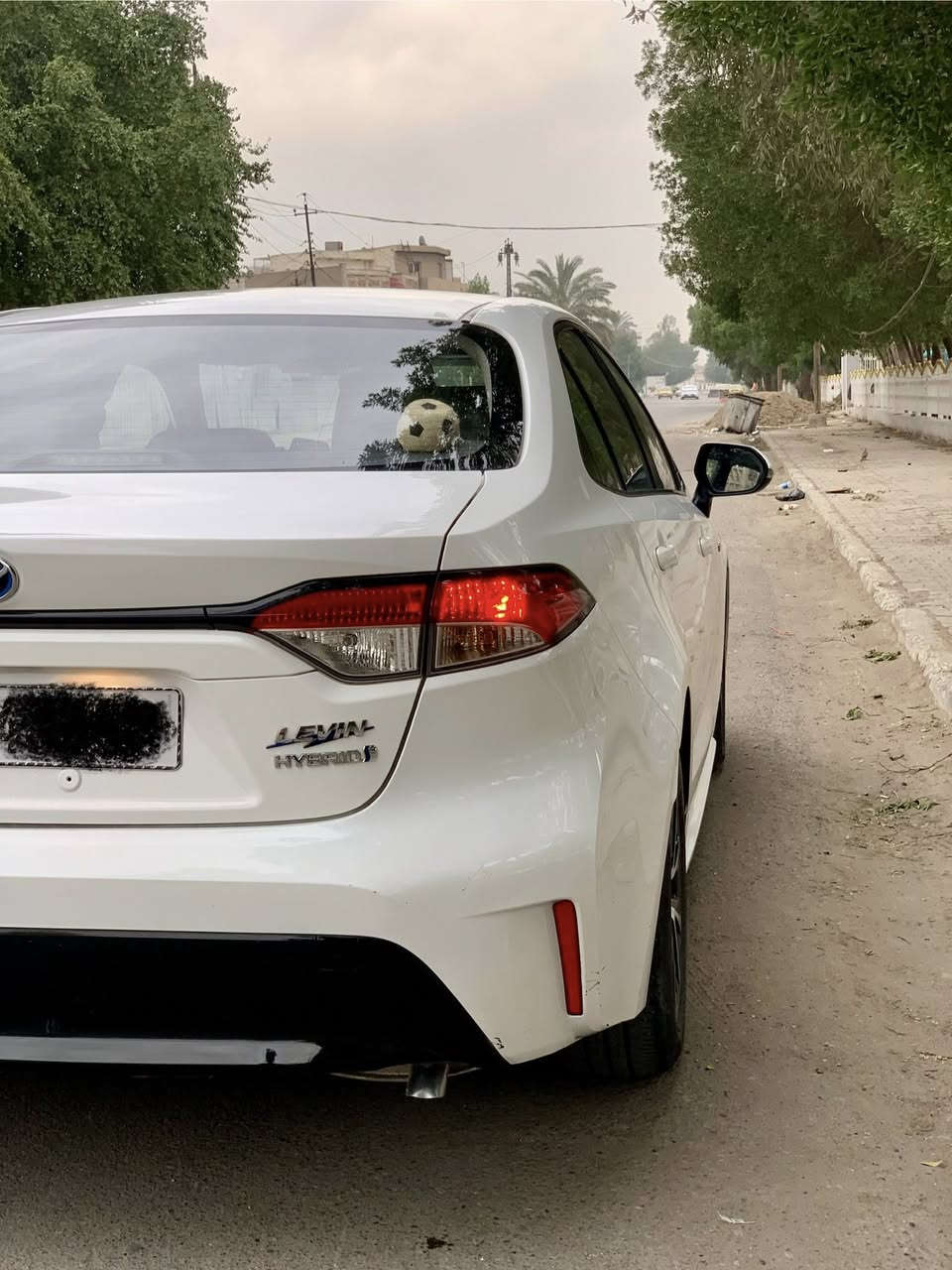 تويوتا كورولا. 2024 شكل الامريكي فول مواصفات 

محرك 1800 هايبرد صيني ماشيه 51 الف

تبريد قطعتين

مواصفات :

بصمه + بصمه ابواب 

فتحه 

كشنات جلد اسود 

رادار + تحديد مسار + قيادة ذاتية

هاند بريك كهربائي + لايت زينون

عداد ديجيتال

درايف مود + أوتو هولد

فل سيستم إيرباك + مانع تصادم + مانع انزلاق

السيارة مكفوله بيه شخوط ب الدعامية فقط

رقم بغداد باسمي السعر 143

عنوان  بغداد رصافه ***********
