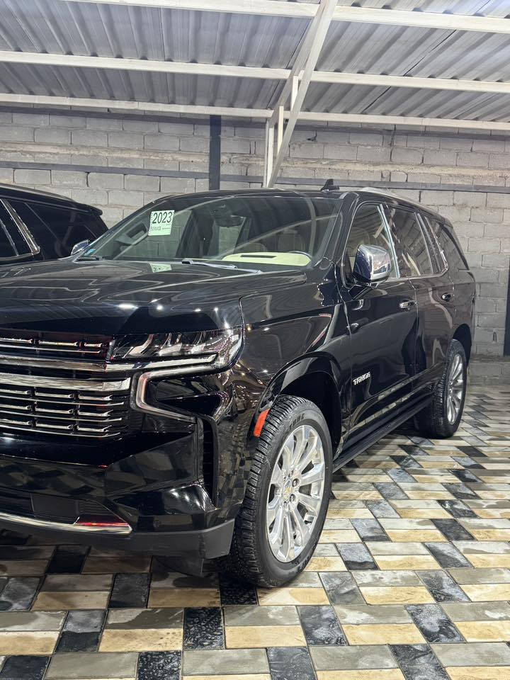 سلام عليكم للبيع تاهو بريمير خليجي وكالة المنصور موديل ٢٠٢٣ فول مواصفات
السياره كفاله ماشيه ٦٠ الف كيلو صار اسبوع من شديت تخم تاير برجستون سعره مليونين وشويه وجاهزه من كل النواحي مبيهه اي نقص 
السعر ٥٤٥ ورقه وبيهه مجال 
مكانها بالنجف 
***********
