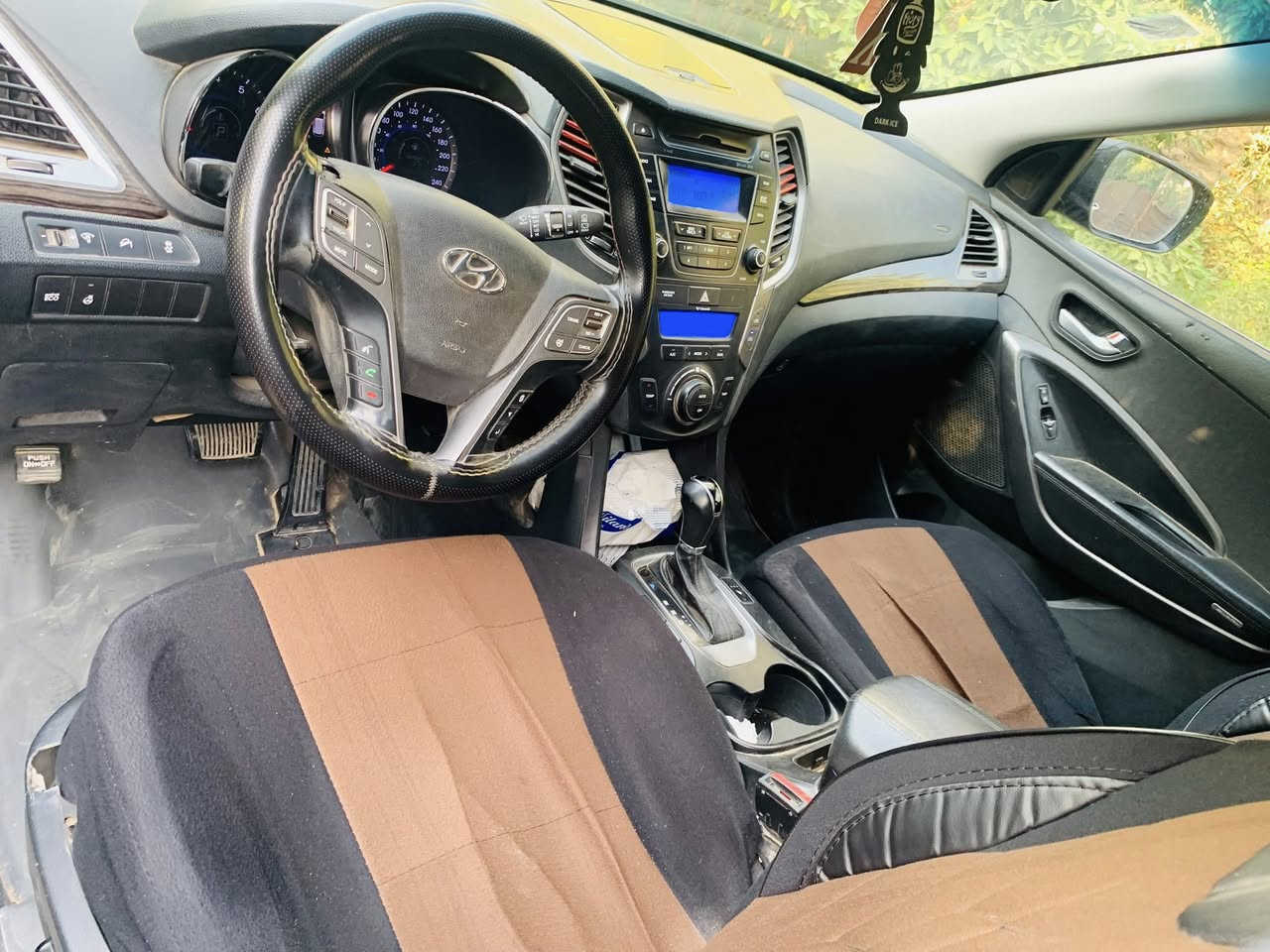 السلام عليكم ورحمة الله وبركاته 
سنتافيا 13 امريكي 
ديالى مشروع وطني لغاية 2028
بصمه
تحكم سترين 
مانع انزلاق 
تدفئه كشن
مثبت سرعه
سياره جاهزه 
حساس خلفي
كشن كهربائي
نظام ECo
قياده سبورت
ضرر جاملغ + بنيد بدون دواخل 
مكاني واسط الصويره 
***********
‭0774 890 8374‬
