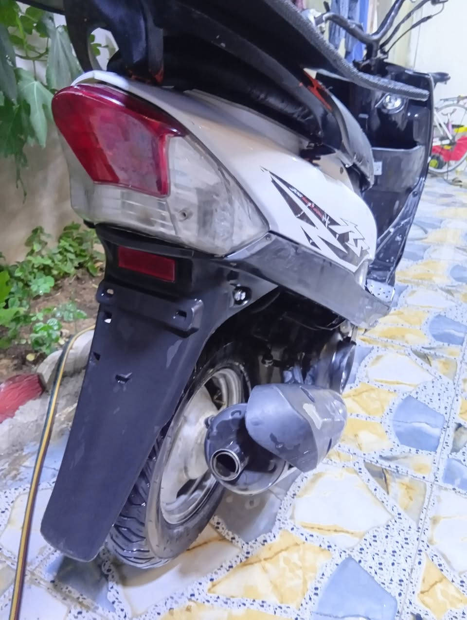 سلام عليكم ماكس عدله للبيع بوش 49 كلاجات رياضي  صالنص اف ام دراجه نضيف وكامله سعره 400وبي مجال لطيبين


**إذا كنت صاحب هذا الإعلان وتريد حذفه لأي سبب، رجاءا أرسل رسالة إلى الدعم الفني**