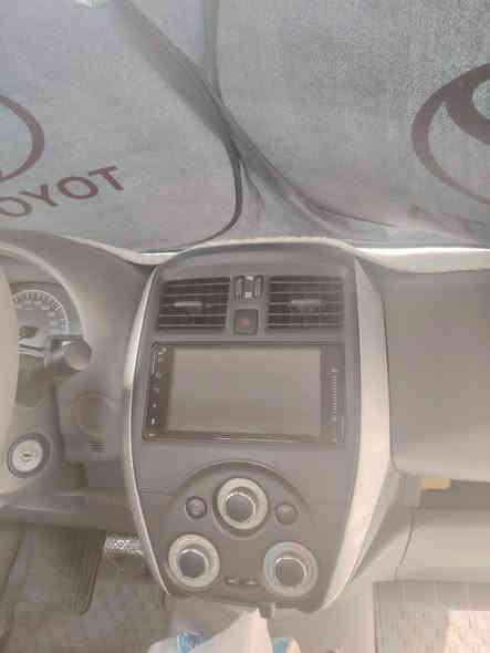 السلام عليكم نيسان سني مصري  مكفوله كفاله عامه من كلشي سياره استخدام شخص ممش& ٨٠٠٠ السياره فول مواصفات مديل ٢٥ باب اول تحكمات ستيرن شاشه كار بلي الكشتات دوشمه بلادي ارضيات كله جديد سياره وضع زيرو جام كهرباء السعر ١٣٥ وبيها مجال قليل الشراري لاستفسار *********** وشكرا
