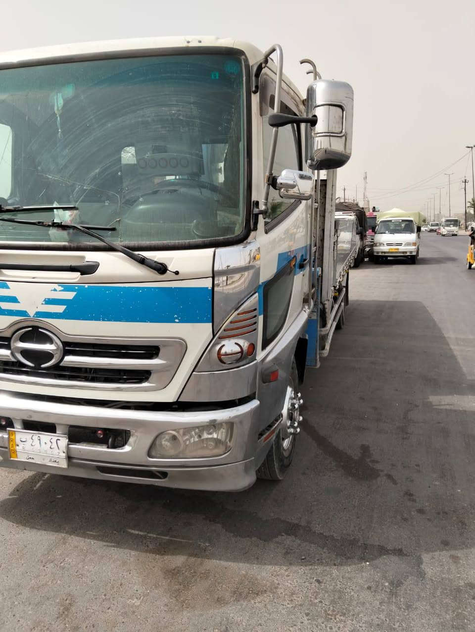 سلام عليكم هينو كرين موديل 2003 منزل موديل كرين اف اكس مخالف طول سته وربع بلاد مكينه 80 فول عادي تخم تأير المكان بغداد البلديات السعر 325 للاتصال ***********
