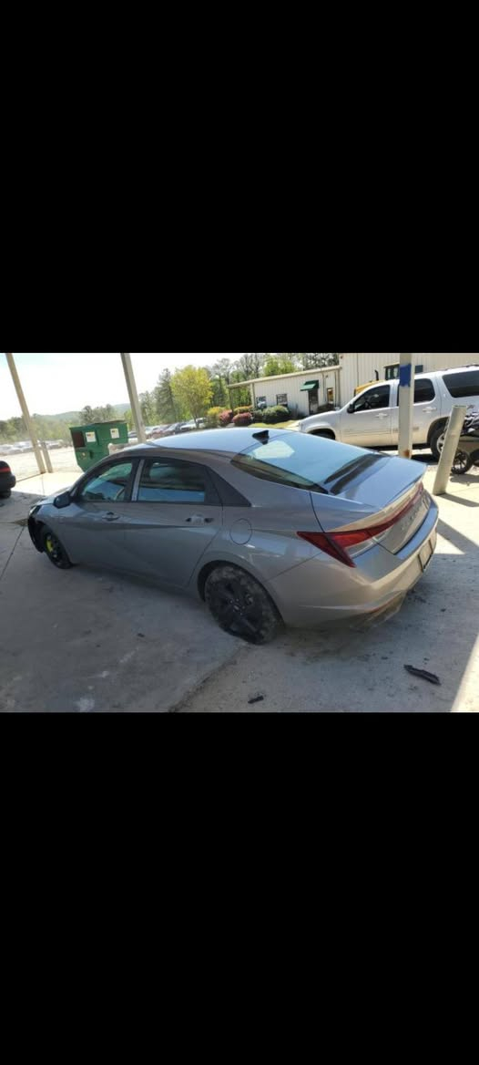 السلام وعليكم النترا معوقين موديل 23 رقم بغداد اسويلك وكاله فول موصفات عدا الفتحة ضررها جاملغ فقط الصورة واضحة السعر 150 بيها مجال *********** يعني حتى إذا ينطيني شده 20 والبقاقيات اقساط اقبل اذا طلع عرف او قريب عليه
