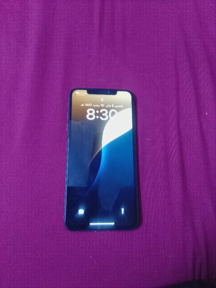 سلام عليكم
اكس أس ماكس
ذاكره256بطاريه ابلاديه 81
 جهاز مفول ونضيف كله شغال 
كامرات اتصال سيمكرت 
بصمه وجه 
زلغ مابي شاصي
مراوس او بيع مكاني بغداد مدينه الصدر
السعر190ومجال كلش قليل ***********
