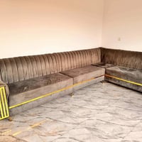 قنفات للبيع حرف L   سعر نهايته 200  07709996349