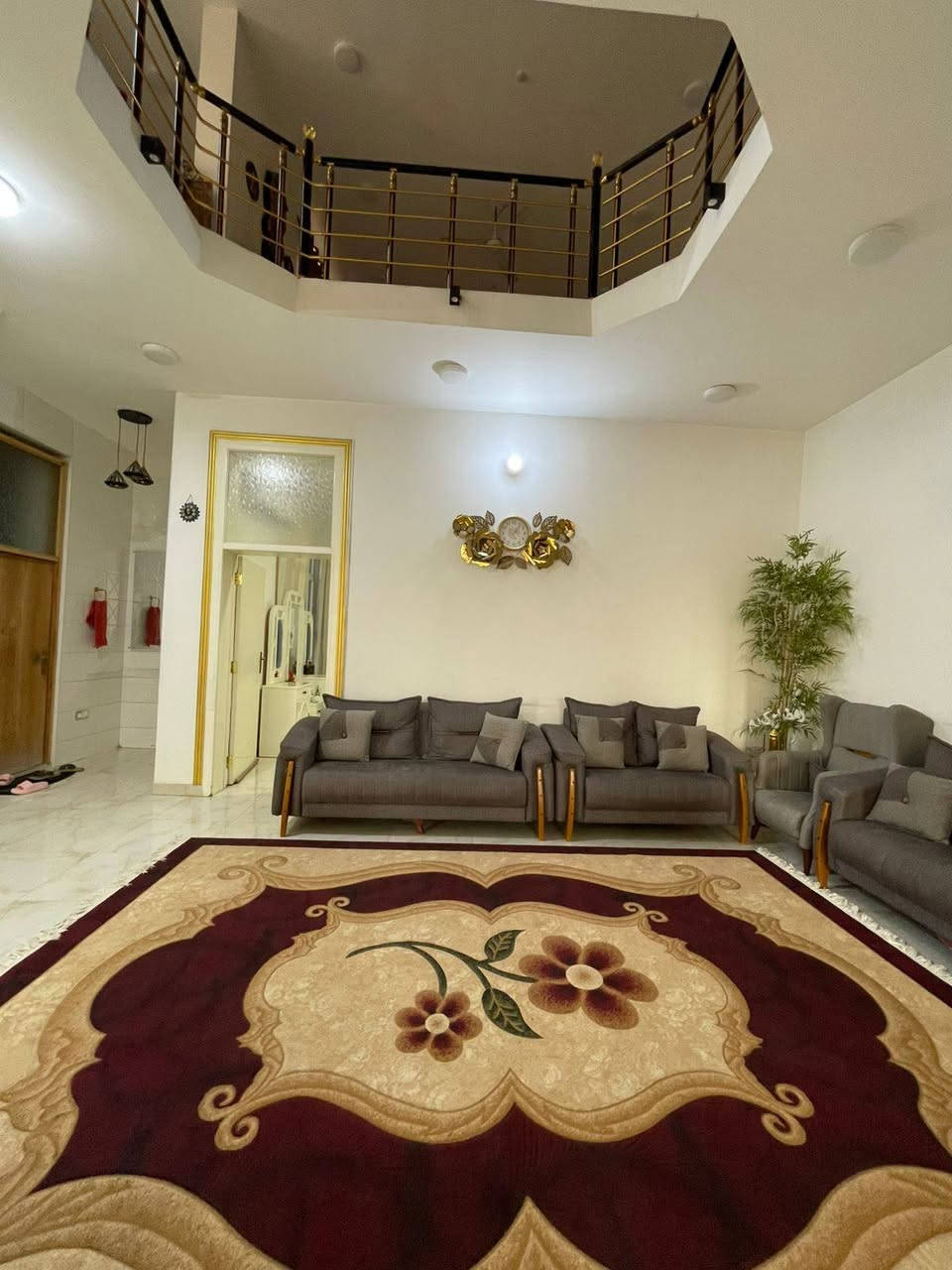 🏠دار سكني وتجاري للبيع  
📍 الموقع: مقابل محكمة استئناف بابل
المحكمة الجديدة
✨ المواصفات:
▫️ المساحة: 250 م²
▫️طابو ملك صرف 
▫️موقع استثماري وسكني مميز جداً
▫️منطقة هادئة جداً + خدمات متكاملة
 ...................... 
📞 للاستفسار والمعاينة: 
الاتصال على الارقام :
***********☎️ واتساب
او مراجعة المكتب 
الحلة _ الكرامة الشارع المشجر مجاور اسواق المطار 1 
✅ نستقبل جميع عروضكم السكنية 🏠 والتجارية 🏡 بكافة مناطق الحلة 
…………………………
