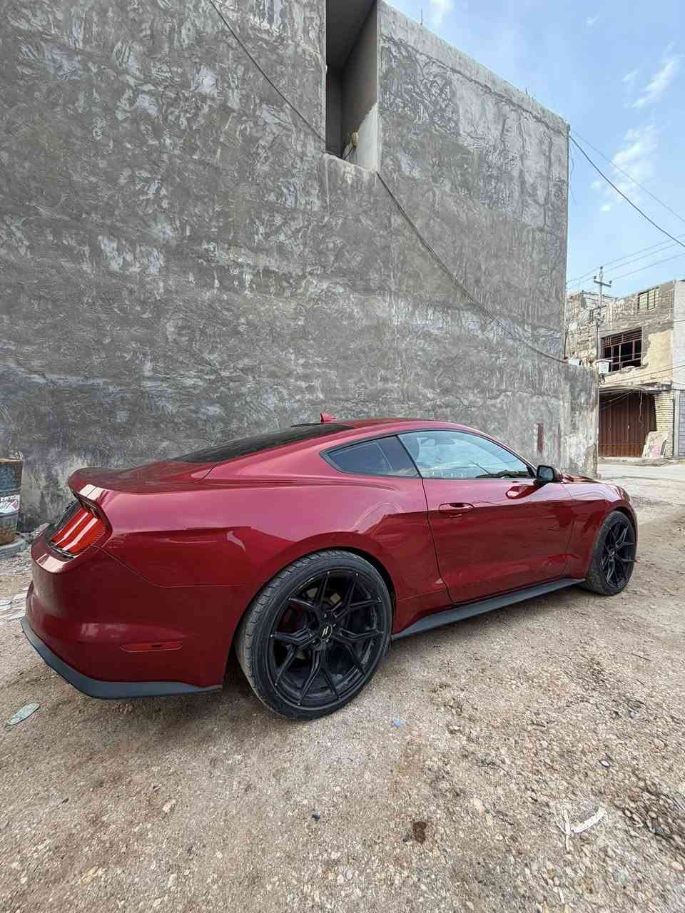 للبيع: فورد موستنك ايكو بوست 2021 🔥
سيارة شبابية فخمة ومميزة، لون أحمر يخطف النظر، شكل رياضي وهيبة بالطريق.

المواصفات:
- محرك EcoBoost اقتصادي وقوي بنفس الوقت
- موديل 2021
- الممشى: 88,000 كم
- وارد، نظيفة جداً من الداخل والخارج
- استخدام شخصي واهتمام عالي
- مو فول، لكن بيها أهم المواصفات العملية

الوضع:
- بيها قطعتين صبغ بدون دواخل (شغل نظيف)
- ما تحتاج أي مصروف
- مكفولة الفحص بأي مكان تختاره
- جاهزة للاستخدام فوراً

السيارة مناسبة للي يريد أداء + شكل + سعر مناسب 🔥

السعر: 175$
الموقع: كربلاء

للتواصل: *********** 📞
للجادين فقط

