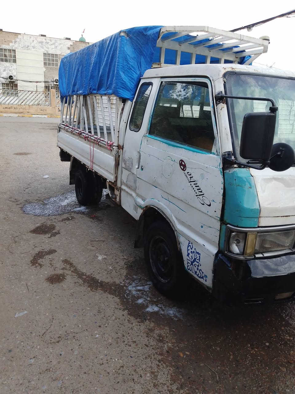 السلام عليكم كيا بنجو موديل 94 رقم بغداد صدامي ماندا الراعيه هتكفل سرقه وعشائر فقط ماكينه جير اكسنت مقفولات كهربائيات كلها شغاله تخم تاير حداديه حلوه السعر 26 وبيها مجال شيء قليل مكان بغداد الحسينيه مال راشديه رقم تليفون***********
