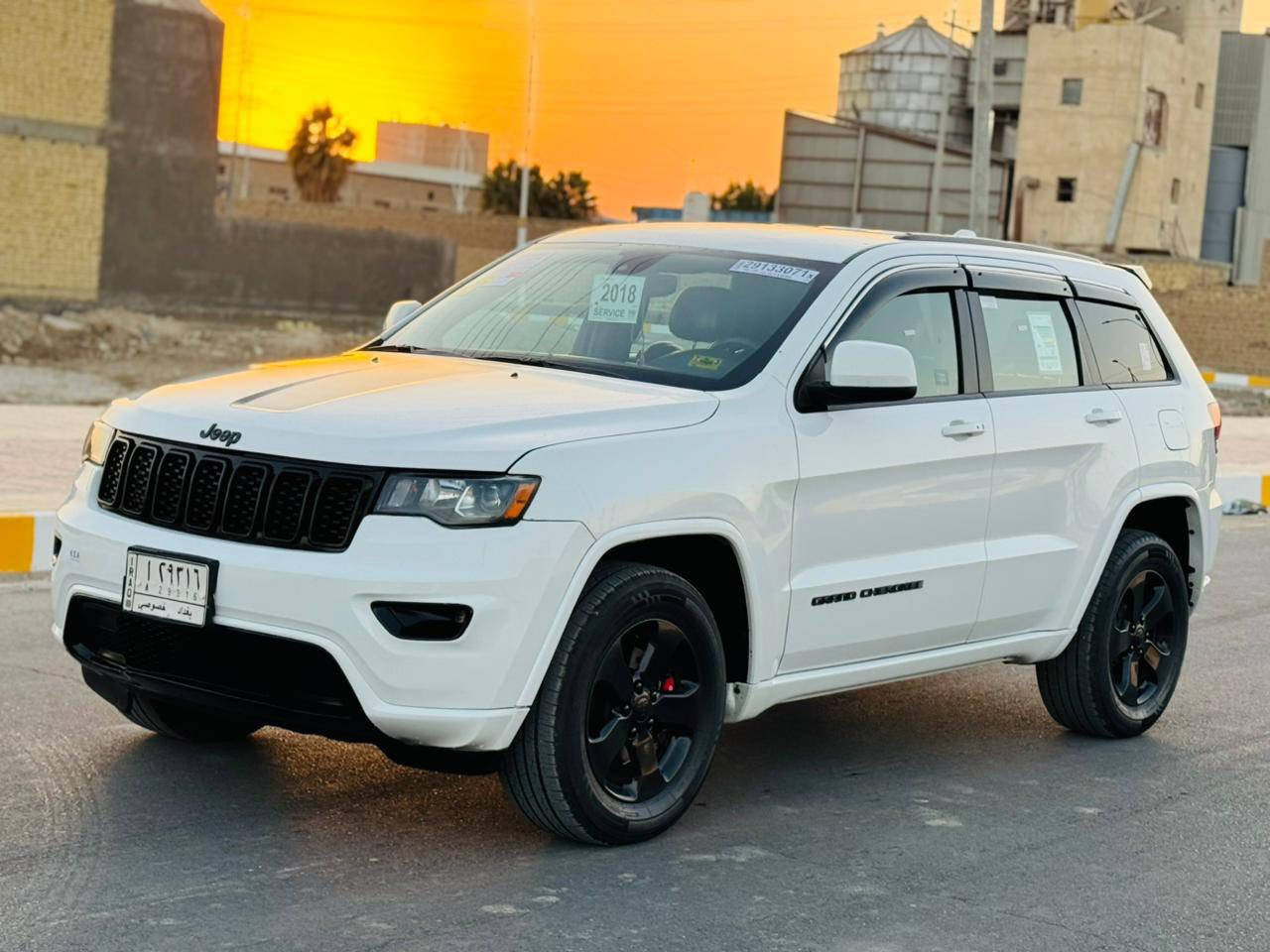 سلام عليكم لبيع جيب لاريدو موديل 2018 اصل حادثه جاملغ وبنيد بدون ضرر داخلي  سياره جديده لابارد لا شخوط موصفات السياره تحكم استيرن شاشه كبيره كامره دوار يدات استيل حاجب ع لايت جنطه كهرباي بصمه كشنات جلد وكهرباي بصمت باب أشار ب مري دواخل لونين جديده وجاهز شرط الف ماذب عليه السعر 210 وبيه مجال نتصال ع رقم وتدلل ***********
