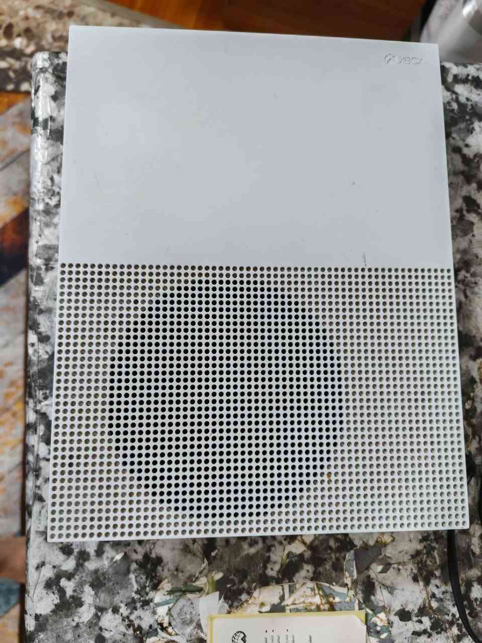 اكس بوكس وان واحد تيره مامفتوح نضيف كلش  بغداد الحسينيه توصيل موجود  ***********
