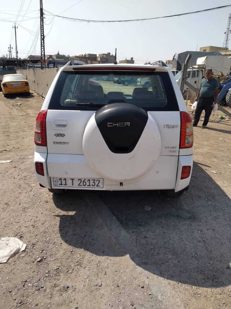 السلام عليكم عندي سيارة شيري تيكو موديل 2013 نظيفة وجاهزة مابية اي نقص فقط صبغ هلالات وجوة التريشة اخياس ومصلحة رقم انكليزي باسمي تحويل ثاني يوم معروضة ب 55 وبي مجال للاستفسار الاتصال على الرقم *********** ما متواجد على الفيس مكان السيارة بغداد
