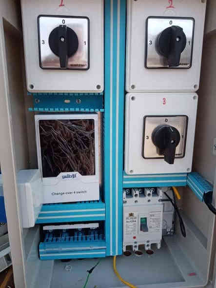 نبذة عن اعمالنا في بوردات المنازل بنظام سلكتر وتوزيع صحيح والترتيب المعتاد لكل الاعمال  
للاستفسار  
***********
***********

#كهربائيين #بوردات #بناء_منازل #أمني_بيتك #كهربائي_عالمي
