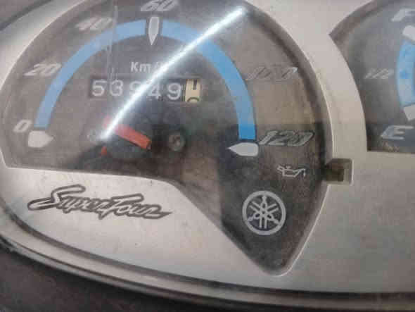 دراجه ماوس كاشما محرك بلادي ما مفتوح دراجه كامله بس عوسه ترتيبات اشاير مكانه بغداد السعر 400 وبيها مجال للشراي رقم الهاتف ***********
