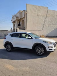توسان 2019 خليجي وكالة الكاصد رقم بغداد تحويل شرط  السيارة مكفولة من ا...