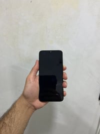 لبيع موبايل ريدمي مستعمل الذاكره 64 فقط الظهر بي فطر بسيط السعر 65 مكا...