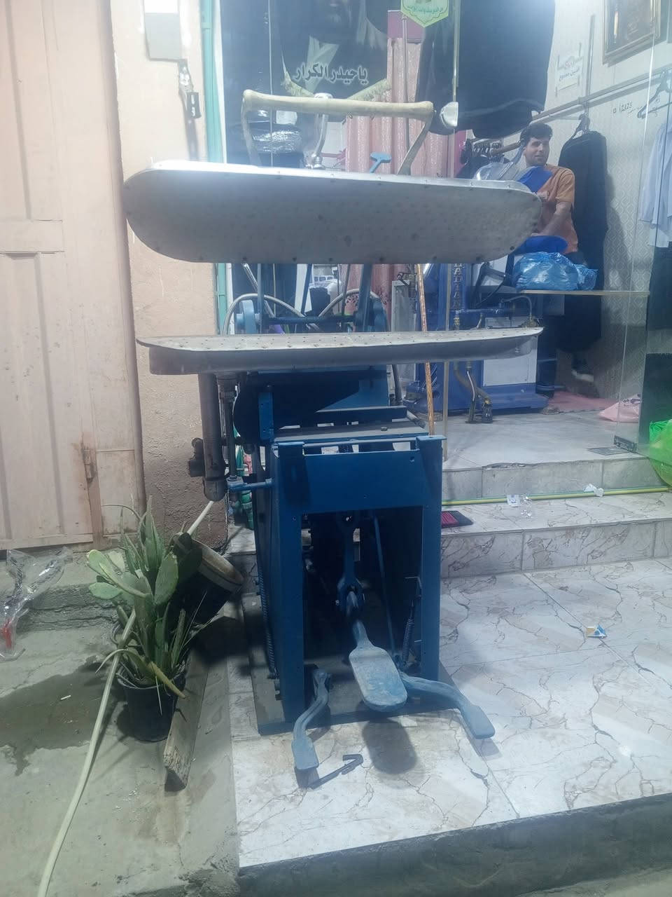 مكينه عراقيه للبيع
***********
